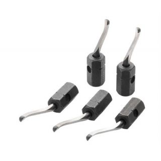 Elora - 63-1 - Ontbraam mesje met bitopname.